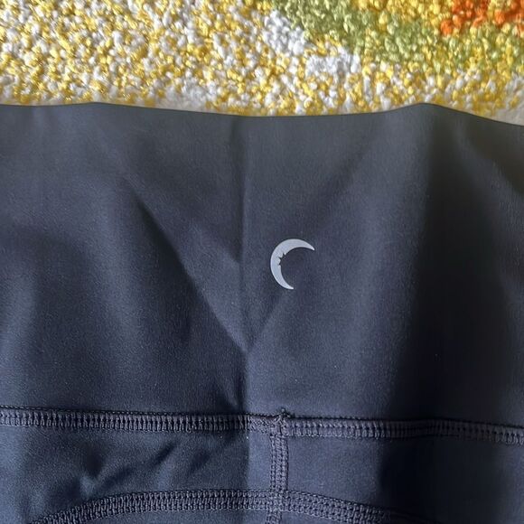 EUC WOMENS 6-8 ZYIA ACTIVE CROP CAPRI LEGGINGS - Picture 5 of 7